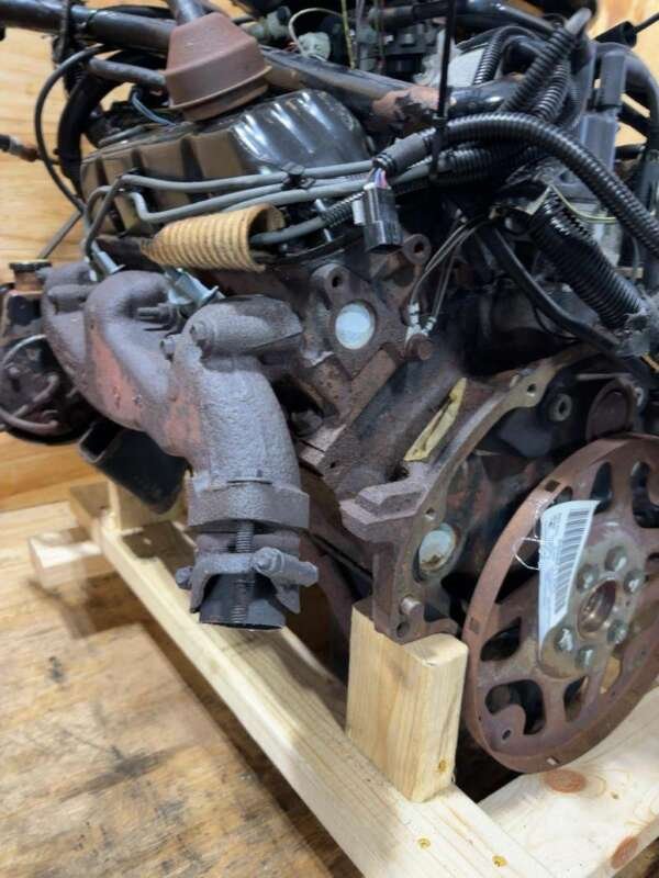 1996 Jeep Grand Cherokee Engine Assembly - Image 4