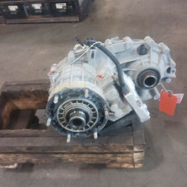 2005 Chevy Tahoe Transfer Case - Image 4